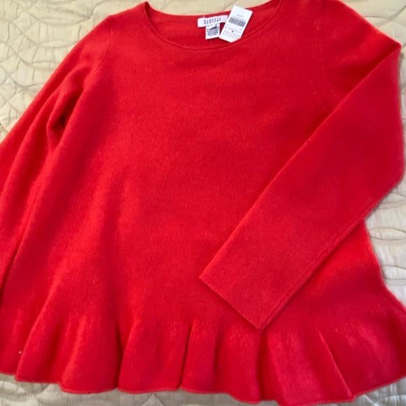 New- Barneys New York Cashmere Sweater with tag - Picture 9 of 14